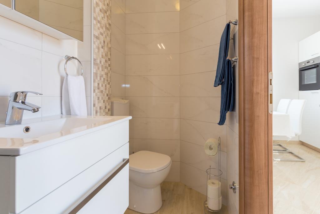 Apartment & Room Ladisic أوراساك المظهر الخارجي الصورة