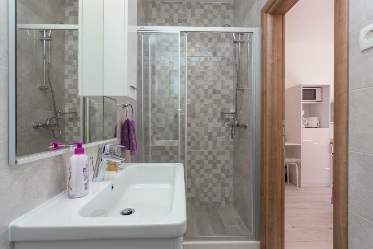 Apartment & Room Ladisic أوراساك المظهر الخارجي الصورة